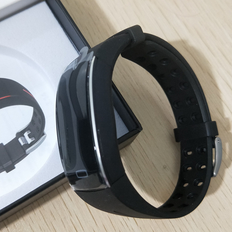 Smartwatch with Blood Pressure and Heart Rate Monitoring