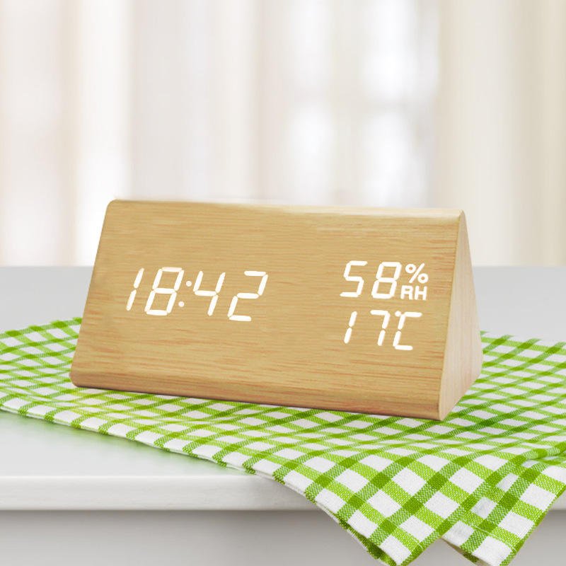 Simple Digital Wooden Clock with Temperature Display and Light Control