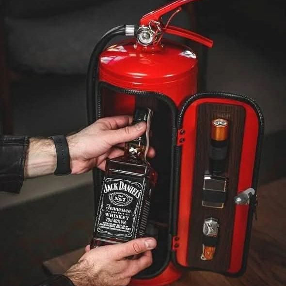 Discreet Mini Bar – Compact Drink Storage Designed as a Fire Extinguisher