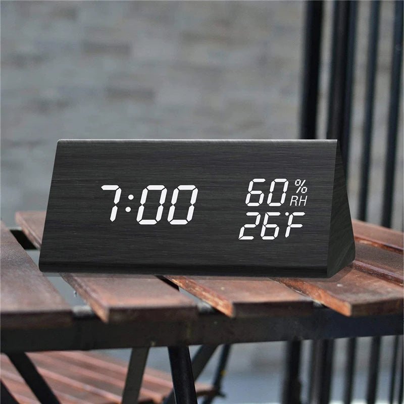 Simple Digital Wooden Clock with Temperature Display and Light Control