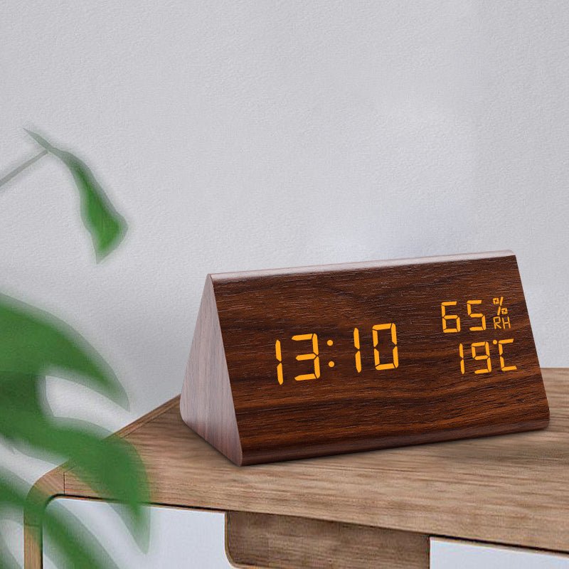 Simple Digital Wooden Clock with Temperature Display and Light Control