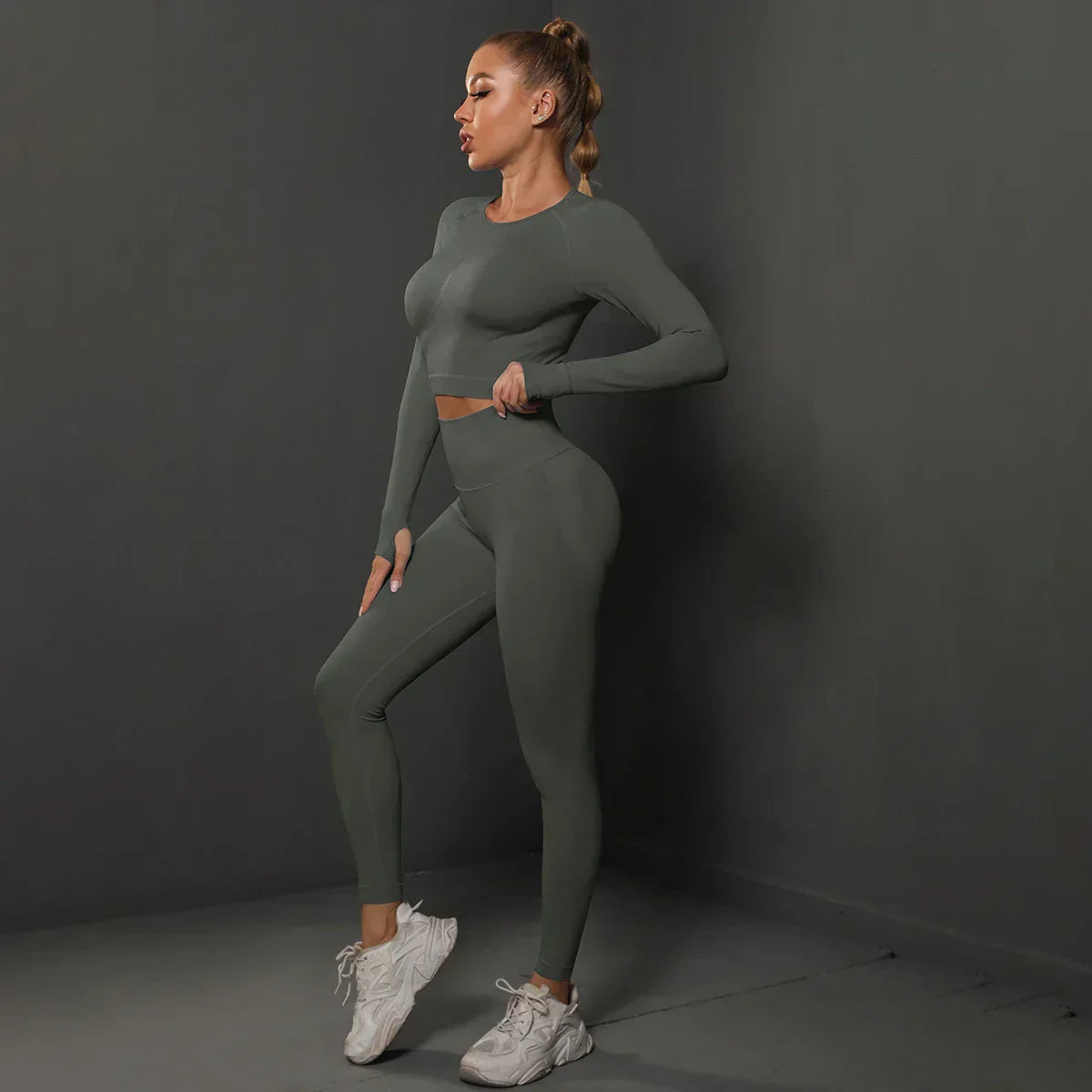 Women's Sporty Jogging Suit | Two-Piece Set