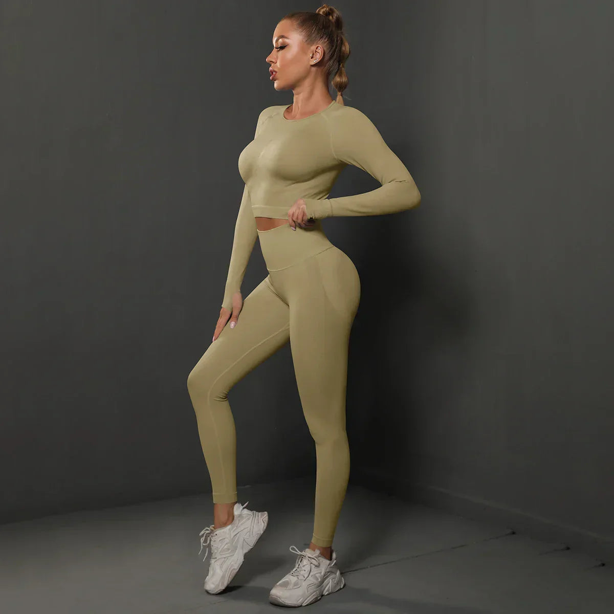Women's Sporty Jogging Suit | Two-Piece Set