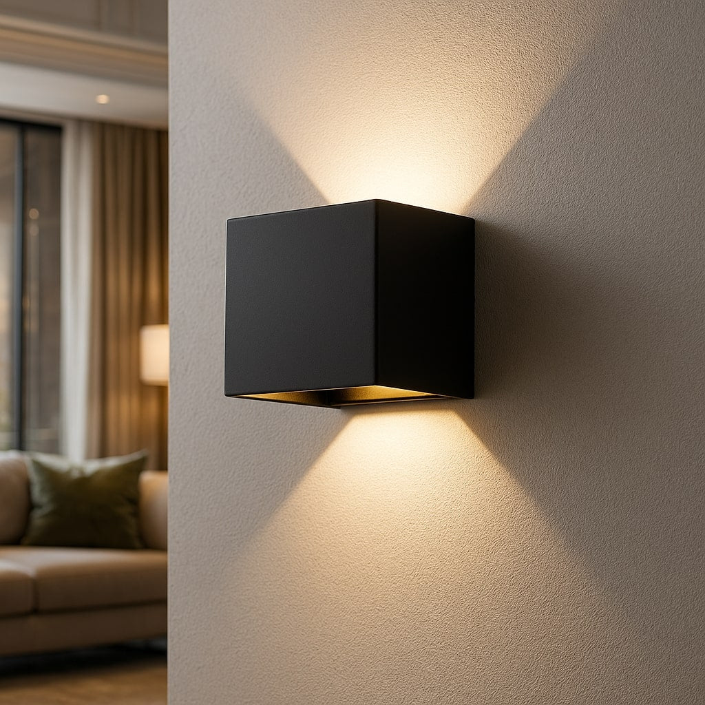 Battery-Powered Wireless Wall Light for Indoor and Outdoor Use | LED Wall Lamp with Sensor in Black and White